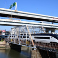 中川橋梁を渡るスカイライナー