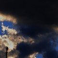 Photos: 暗黒雲とカラス