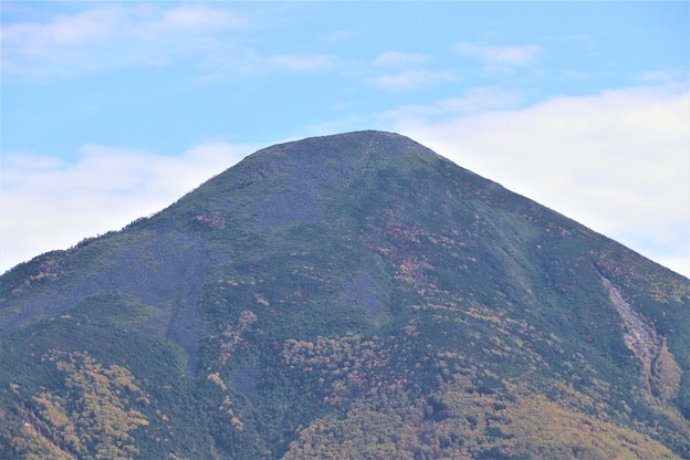諏訪富士の蓼科山