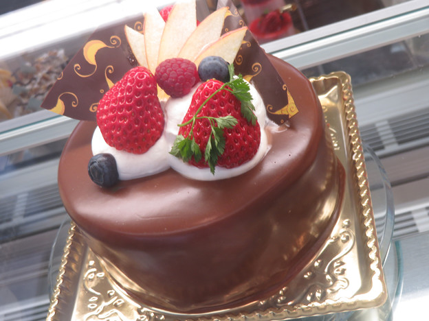 チョコレートいちごデコレーションケーキ。