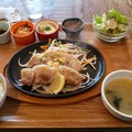 須賀川市の下町潤虎食堂ツムラ屋さんにて豚バラ鉄板焼定食をいただく 美味しゅうございました
