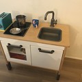 IKEA 子供用　キッチン　１５ユーロ　（鍋、食器付き）