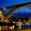 ライトアップされたドン・ルイス一世橋-Porto, Portugal