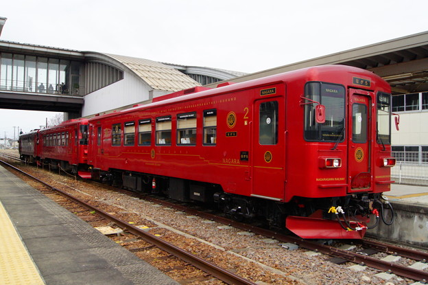 長良川鉄道 ﾅｶﾞﾗ300形 302