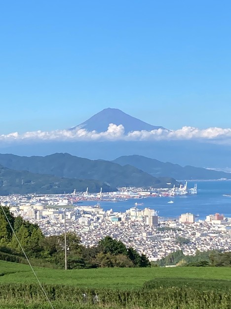Photos: 駿河湾と富士山