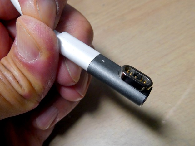 Macbook Air・ProをMagsafe化できる「Sisyphy Magsafe 磁気 マグネット USB-Cアダプター（9ピン）」 - 6