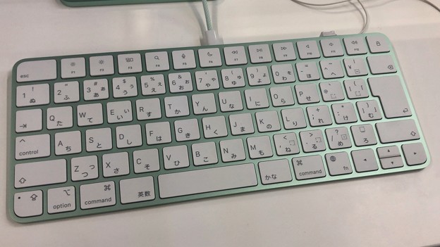 M1搭載iMacのグリーンモデル - 5：キーボード（Touch IDなし）