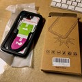 Photos: 箱や内装が簡素化されてたiPhone SE（第2世代）・7・8用防水耐衝撃ケース - 4