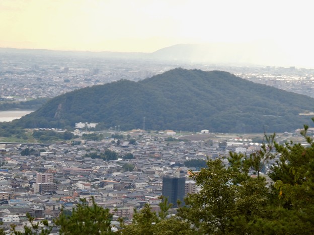 日本ラインうぬまの森：展望塔広場から見た景色 - 19（伊木山）