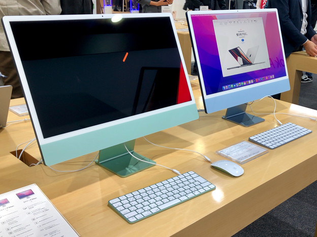 新型iMac（グリーンとブルー）