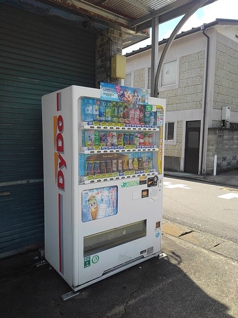 街中の自動販売機（8月2日）