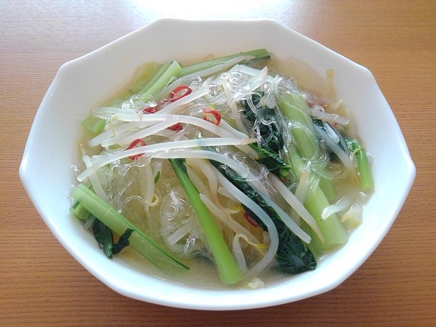 小松菜とモヤシと春雨のスープ（9月23日）