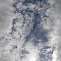 雲の隙間から見えた鱗雲（10月17日）