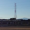 鉄塔と日光の山（1月2日）