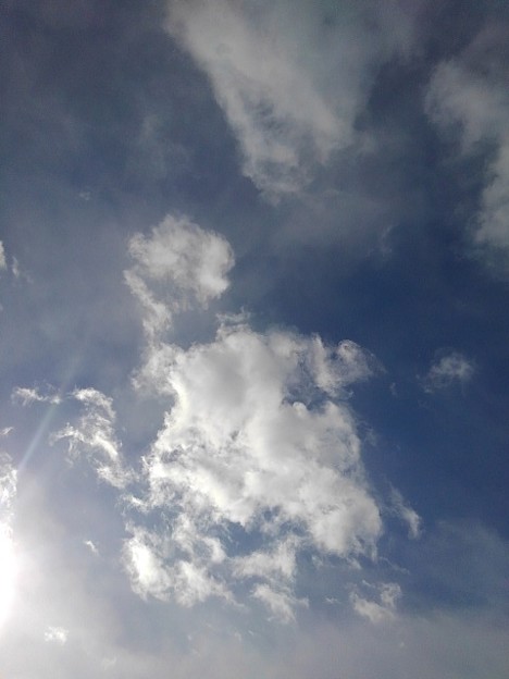 青空とバランスの良い雲（1月12日）