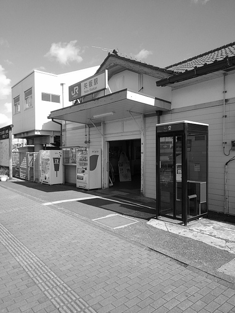 矢板駅前風景・モノクロ（1月28日）