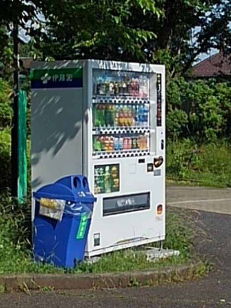 長峰公園の自動販売機（6月12日）