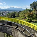 長峰公園のタワーの階段と山（9月10日）