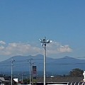 ヨークベニマルの駐車場の前から見えた山（9月30日）