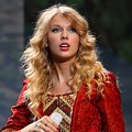 Photos: Beautiful Blue Eyes of Taylor Swift(11159)