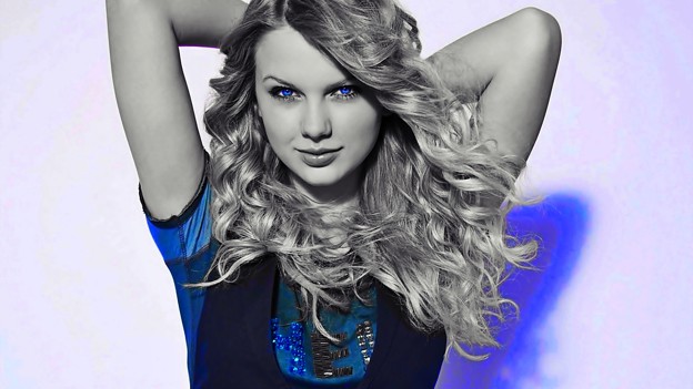 Beautiful Blue Eyes of Taylor Swift(11173)