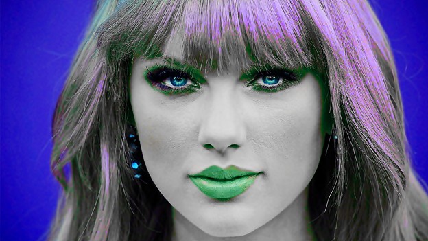 Beautiful Blue Eyes of Taylor Swift(11220)