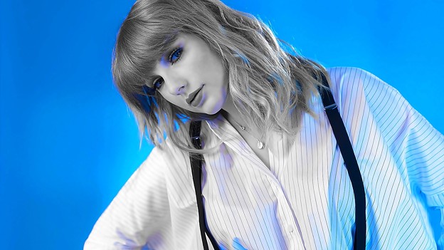 Beautiful Blue Eyes of Taylor Swift(11242)