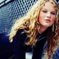 Beautiful Blue Eyes of Taylor Swift(11322)