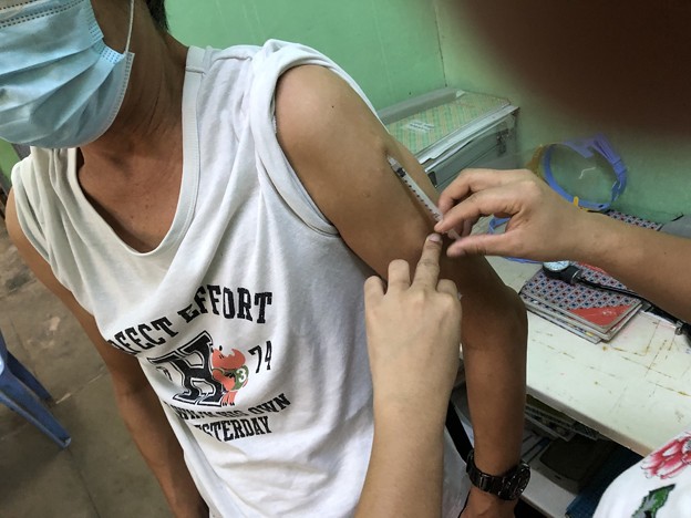 狂犬病予防接種の2回目のワクチン (3)