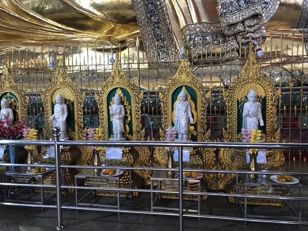 チャウタッジーパゴタ　涅槃像at Yangon (8)