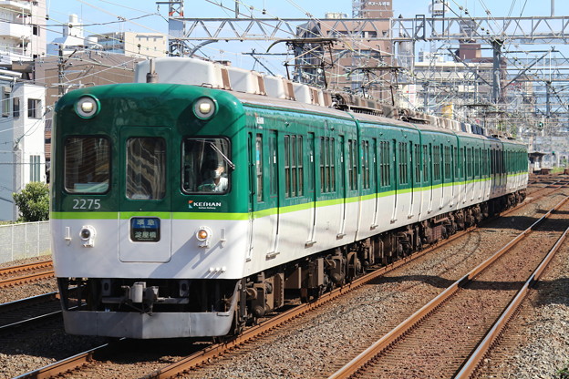 Photos: 京阪2200系2225F