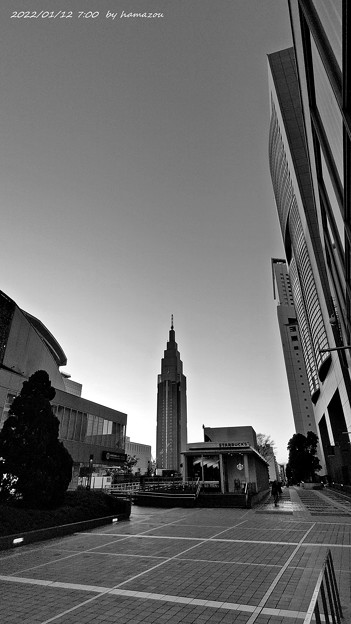 モノクロ新宿摩天楼