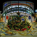 再開発ビル”ペガサート”前　地下歩道　クリスマスツリーイルミネーション 360度パノラマ写真