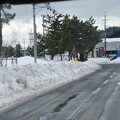 除雪のあと、道路が狭い