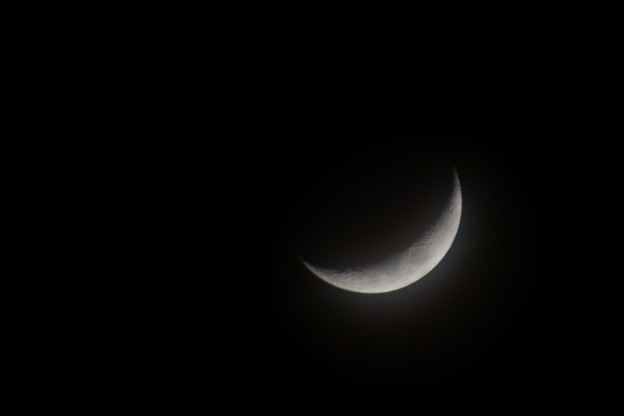 Photos: Crescent Moon 12-7-21