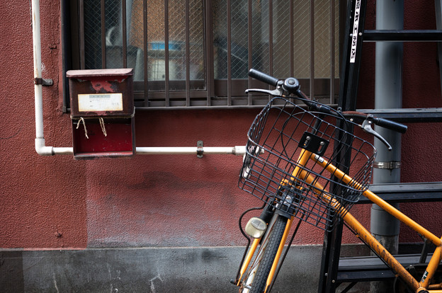 Photos: ポストと自転車