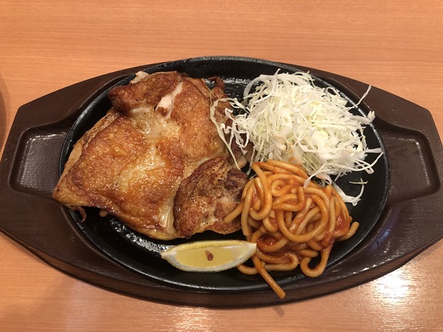 Photos: チキテキ 若鶏のピリ辛スパイス焼き