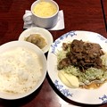 Photos: ジューシー牛カルビのオイスター炒め定食