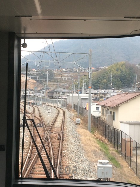 あき亀山駅１ ～入線～