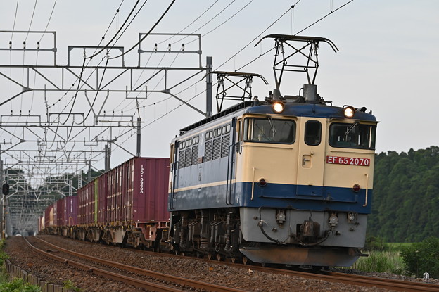 貨物列車 1092レ (EF652070)