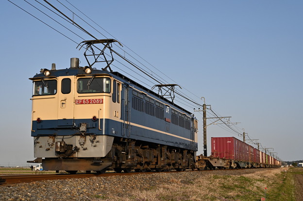 貨物列車 1092レ (EF652089)