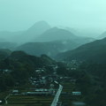 雨の関越道からの赤城山