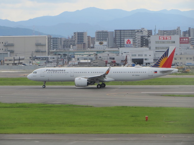 フィリピン航空　A321の離陸