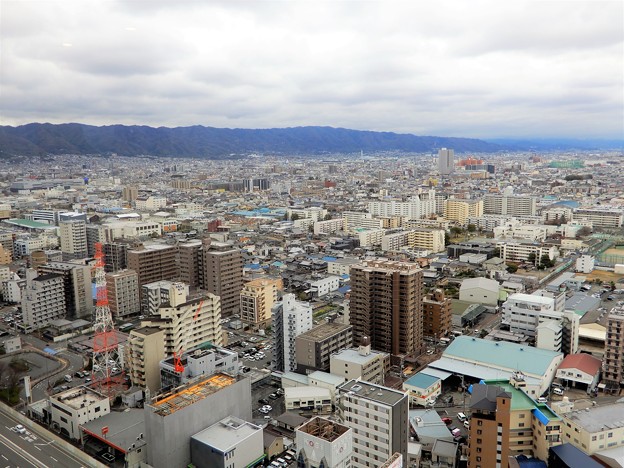 東大阪市庁舎22階展望台からの眺め (2)