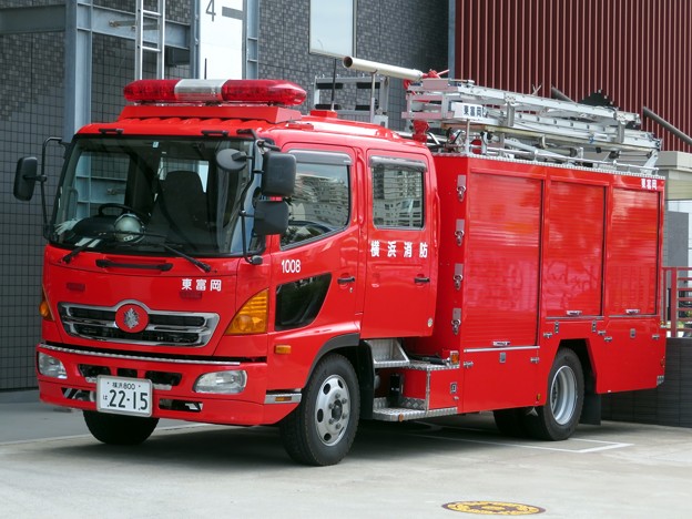 377 横浜市消防局 東富岡化学車