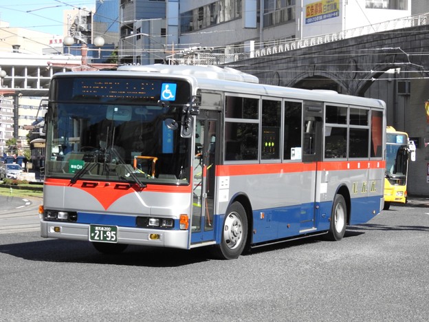 2195号車(元神奈川中央交通バス)