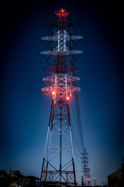 夜の紅白の鉄塔＠近所