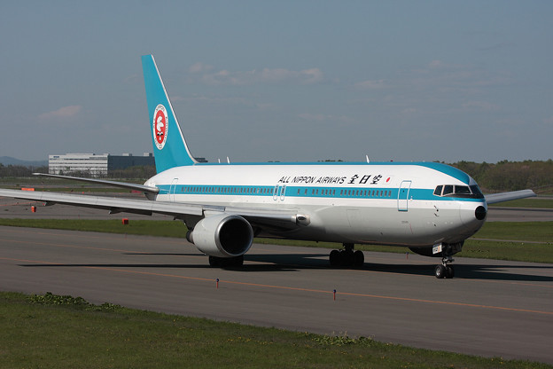 Boeing 767-381 JA602A ANA モヒカンジェット