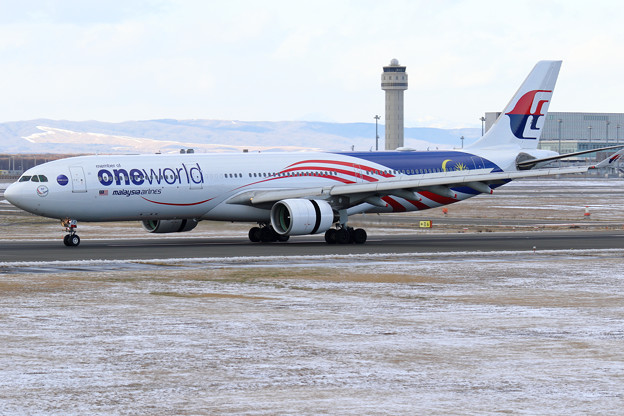 A330-300 9M-MTO Oneworld Malaysia Airlines