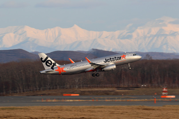 A320 JA07JJ Jetstar takeoff